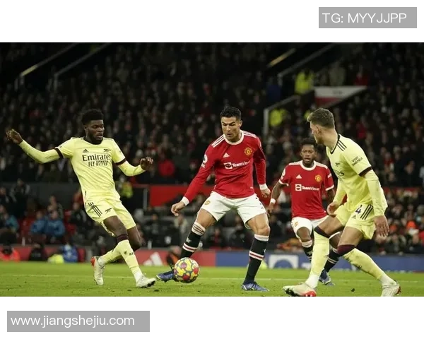 足总杯精彩对决曼联与阿森纳战成平局乌龙球成比赛转折点分析