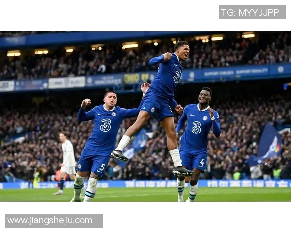 足总杯精彩对决国米3-0战胜马竞争议判罚引发全场热议